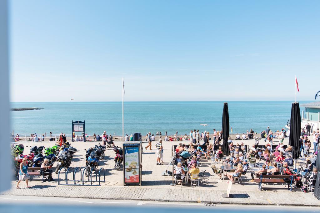 Sea view Ar Lan y Mor LUXURY APARTMENT Aberystwyth Exterior foto